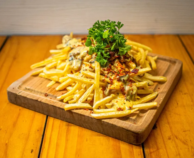 PAPAS FRITAS CHAMPIÑON